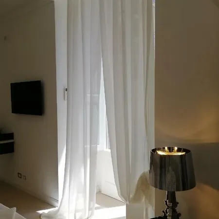 Bed and breakfast 102