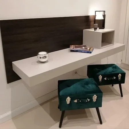 102 Готель типу 