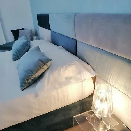102 Bed and breakfast Bari