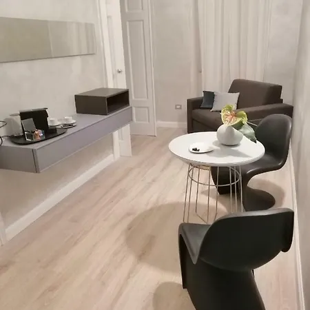 102 Готель типу 