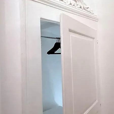 Alojamento de Acomodação e Pequeno-almoço 102 Bari