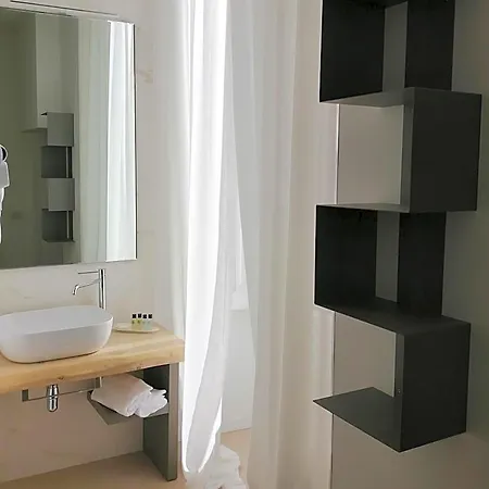 102 Bed & Breakfast Bari