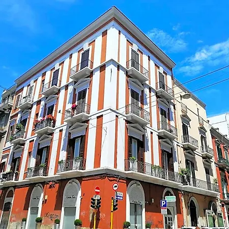 102 Bed & Breakfast Bari