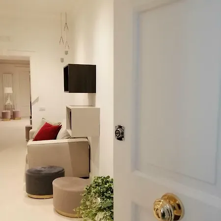 Bed and Breakfast 102 4*