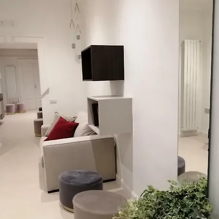 ベッド・アンド・ブレックファスト 102 4*