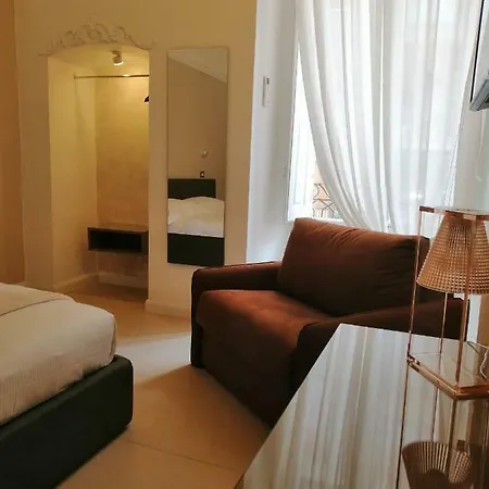 ベッド・アンド・ブレックファスト 102