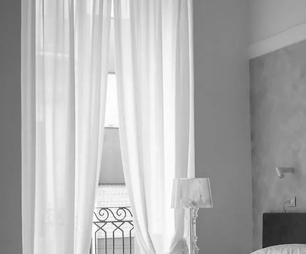 102 فندق مبيت وإفطار 4*