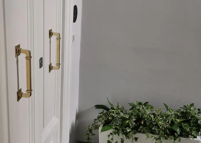 فندق مبيت وإفطار 102