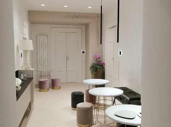 לינה וארוחת בוקר 102 4*